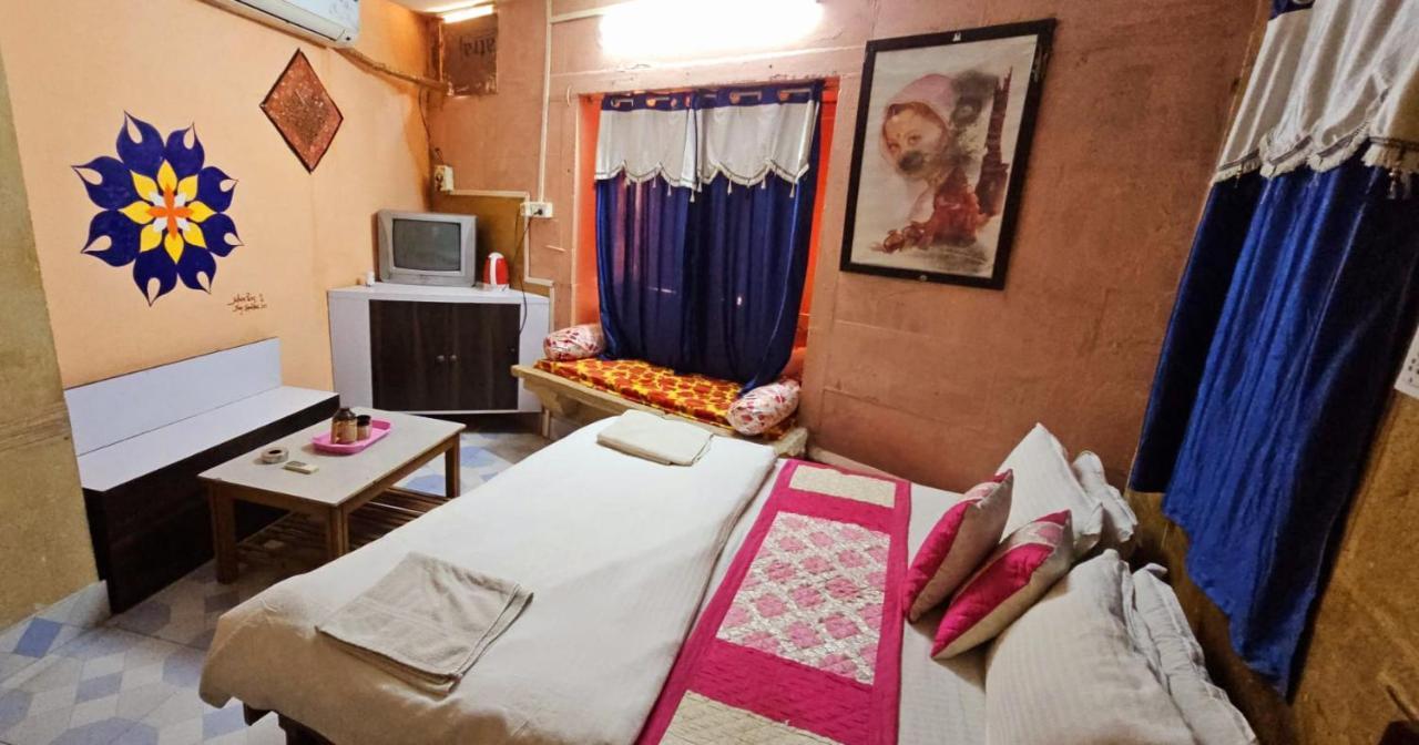 Nomadic Backpackers Hostel Jaisalmer Εξωτερικό φωτογραφία