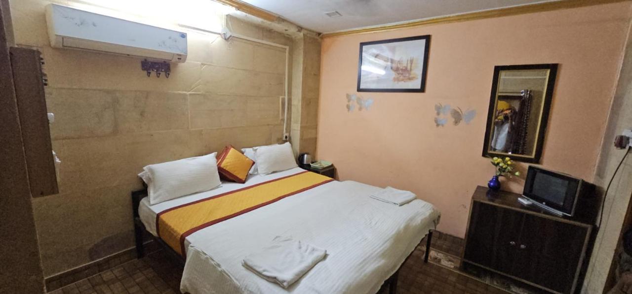 Nomadic Backpackers Hostel Jaisalmer Εξωτερικό φωτογραφία